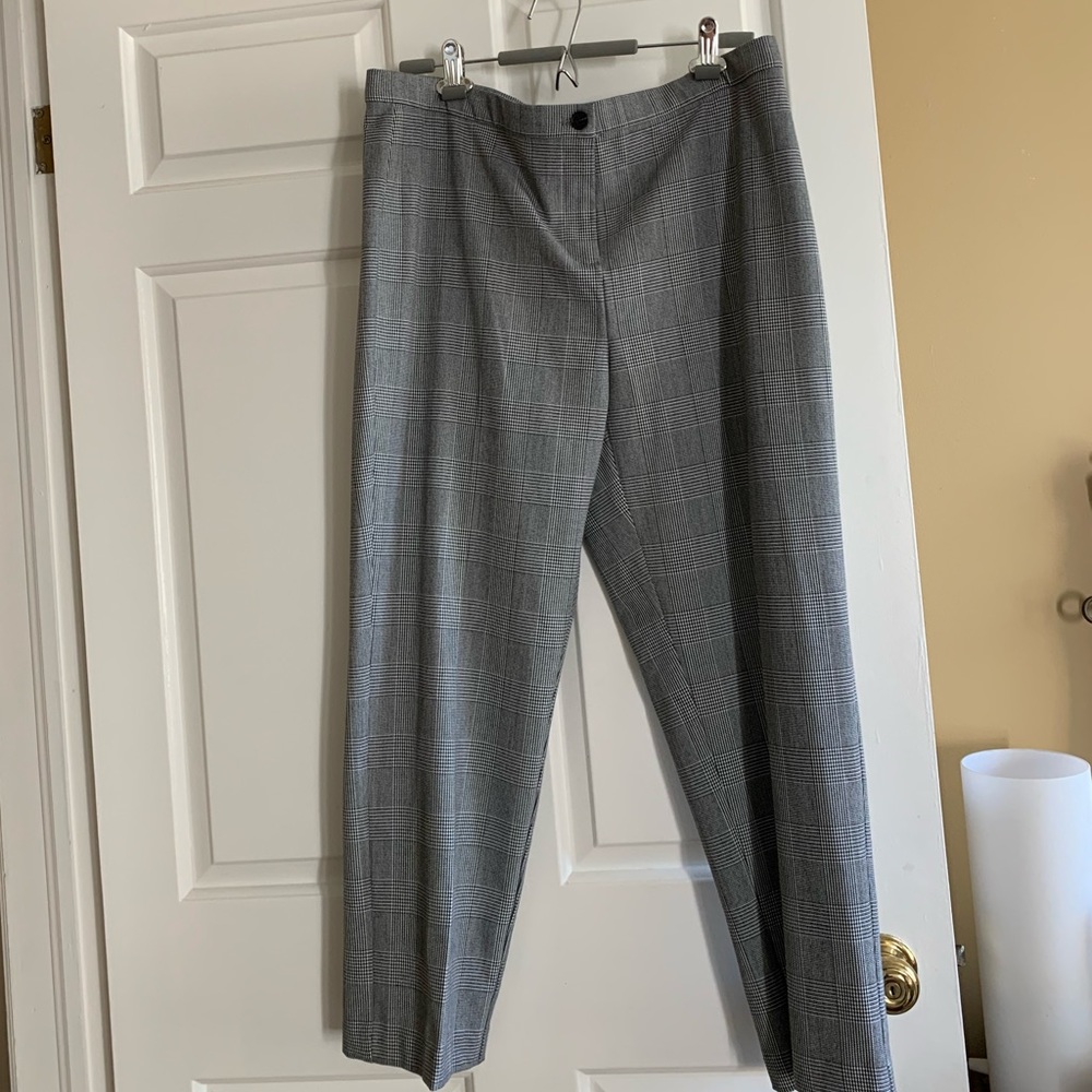 Black and white ankle pants